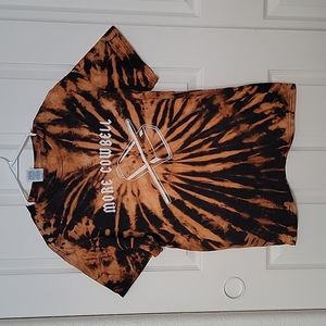 Men's graphic tie dye shirt.